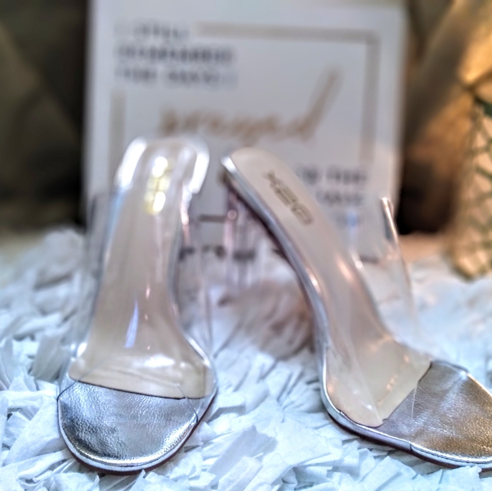 Transparent Heels - Picture 2 of 6